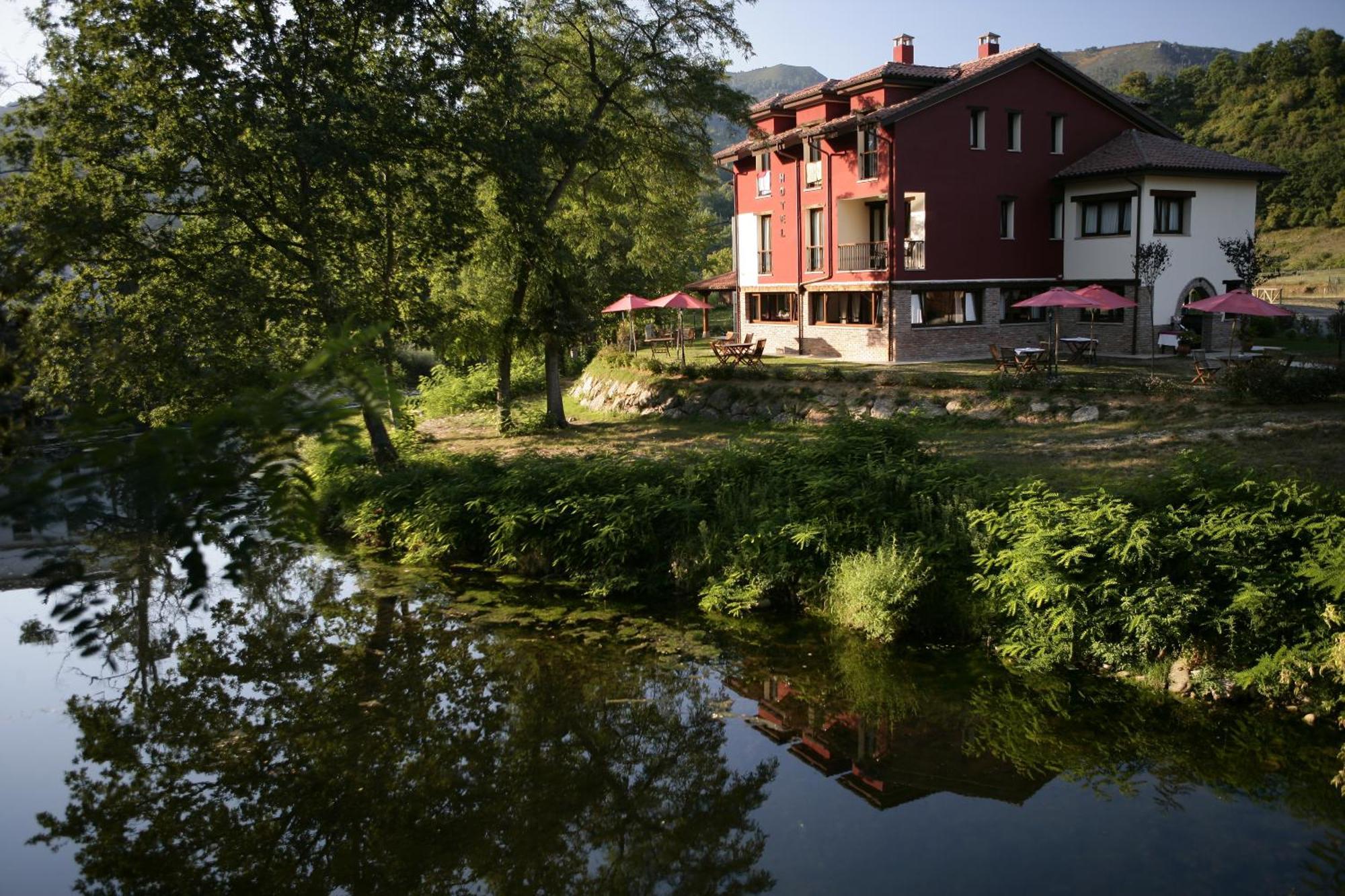 Hotel Rural Casa De Campo Soto De Cangas Eksteriør billede